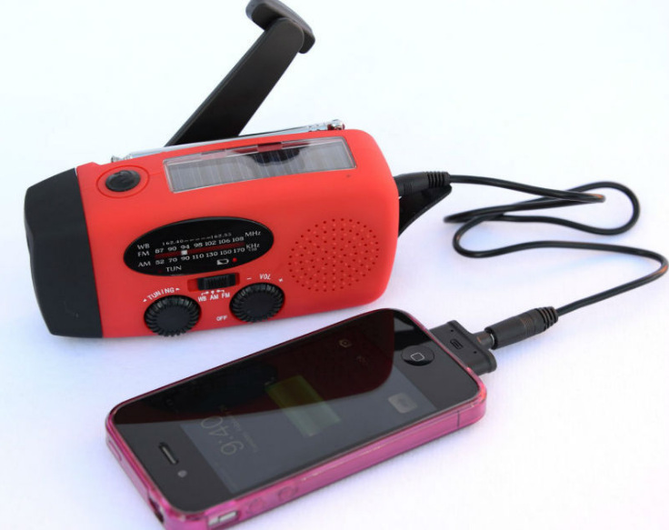 Solar Crank USB Radio Flashlight
