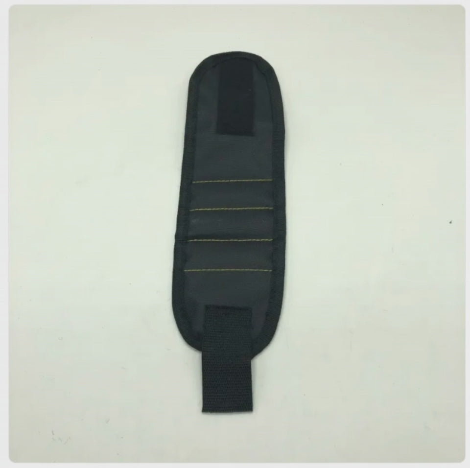 Magnetic Wristband Tool Holder (Holds Screws, Nails & Bits)
